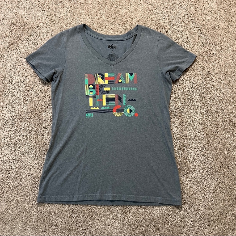 Women’s REI Shirt Size Small